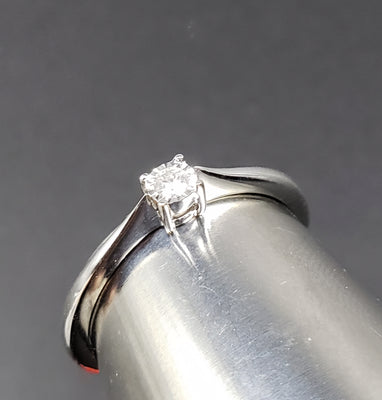 10k Diamond Ring #1555